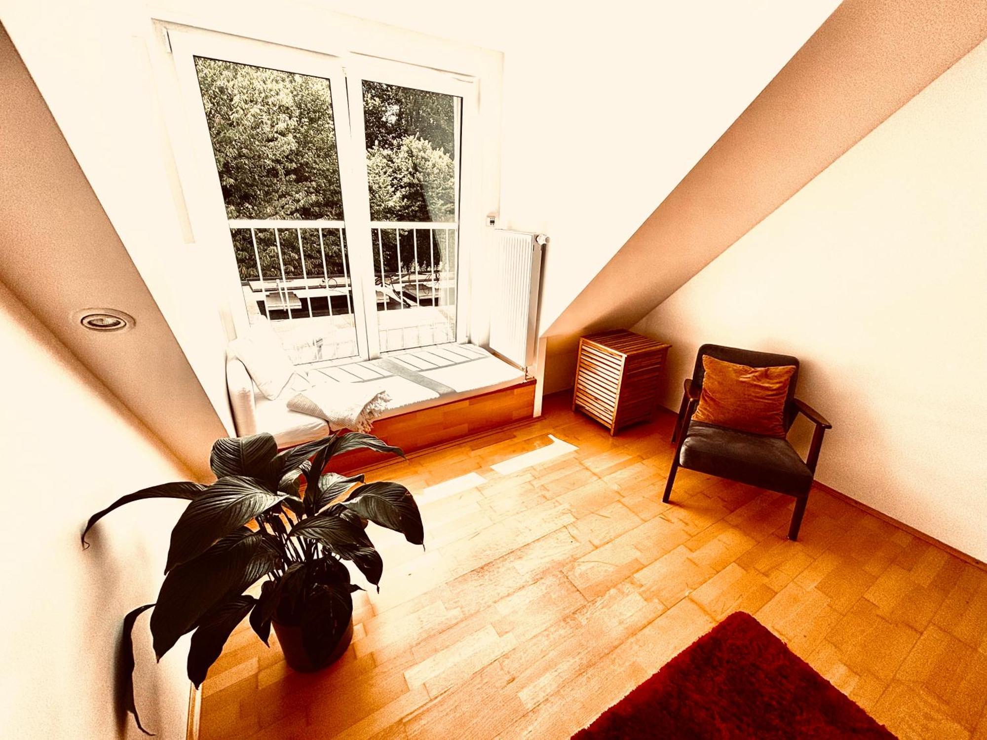 Messe, Uniklinikum, Grugapark - Charmante Wohnung Mit Dachterrasse In Guter Lage 埃森 外观 照片